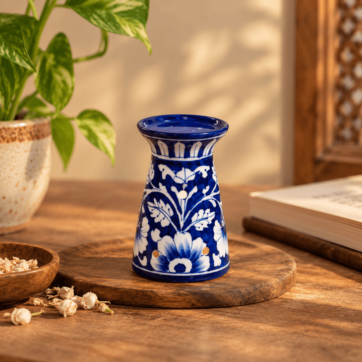 Handmade Design Blue Pottery Oil Aroma