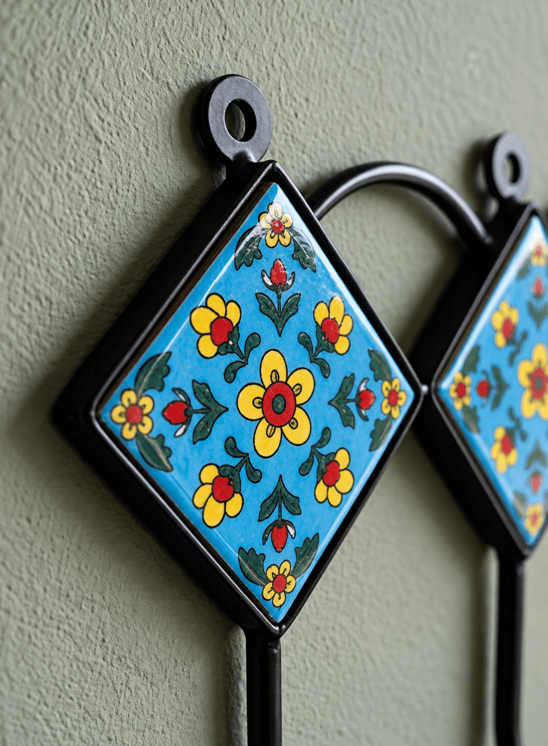 Celeste Ceramic Kite Wall Decor Hanger Assorted Design — L · Multicolour set of 2